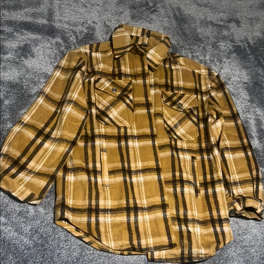 Plaid Button-Up Shirt in Yellow and Black